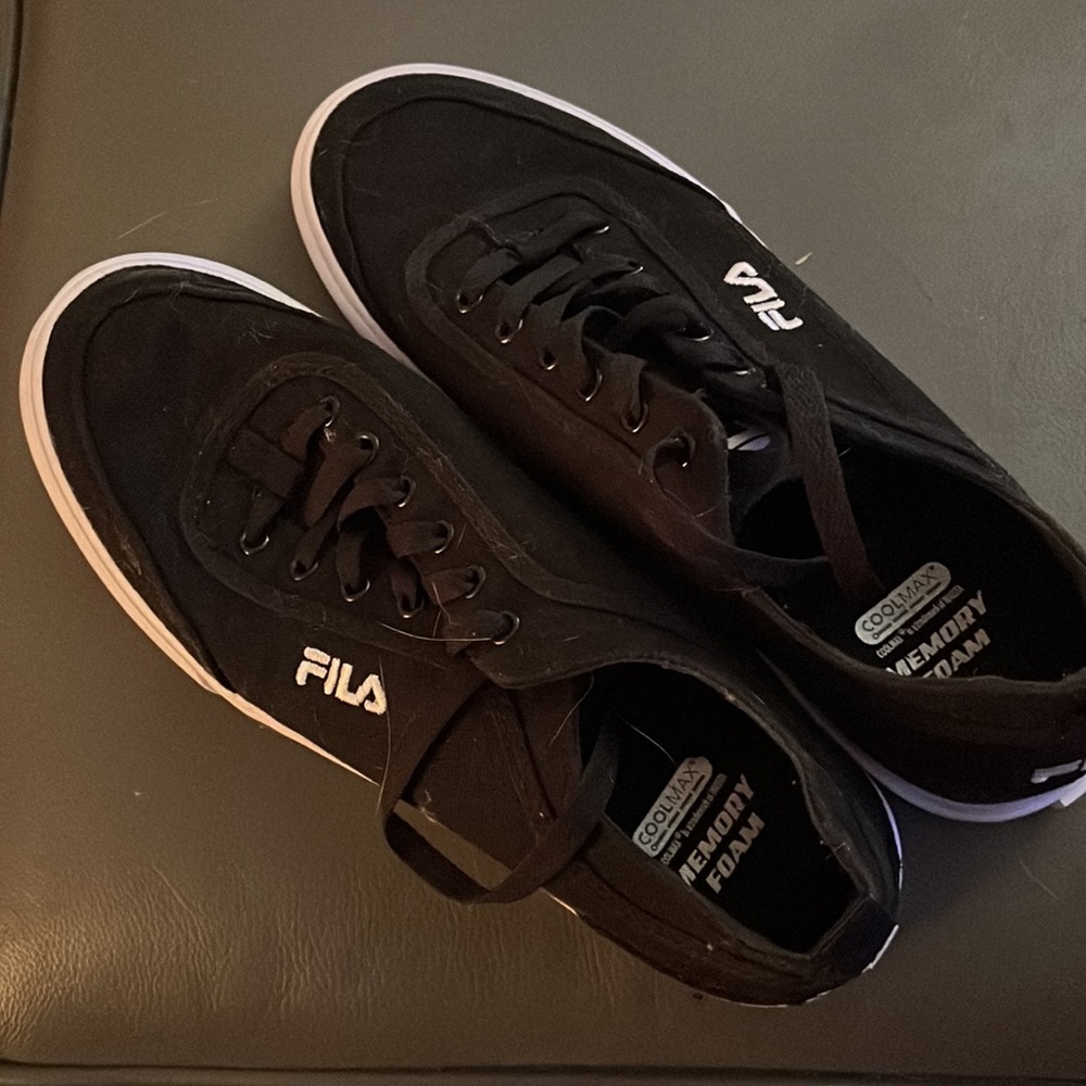 Filas - Picture 5 of 5